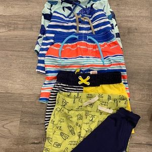 Bundle of 5 swim shorts for boys + 1 navy rash guard